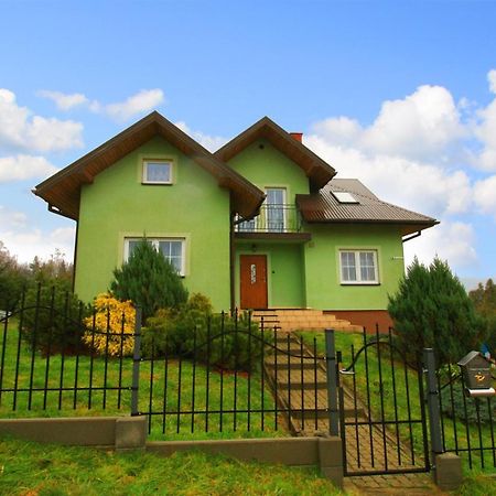 Przystan Laworta Apartment Ustrzyki Dolne Ngoại thất bức ảnh