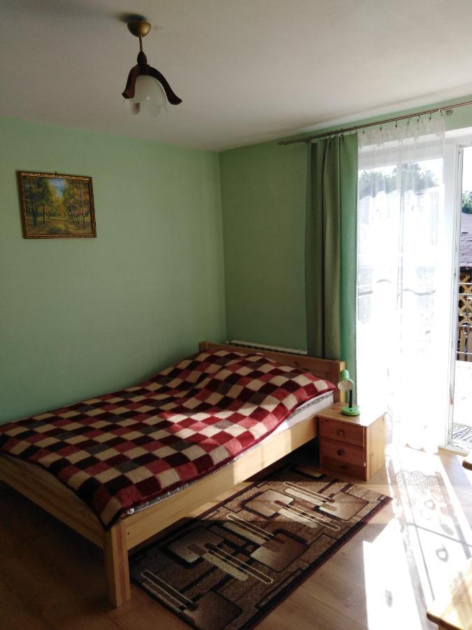 Przystan Laworta Apartment Ustrzyki Dolne Ngoại thất bức ảnh