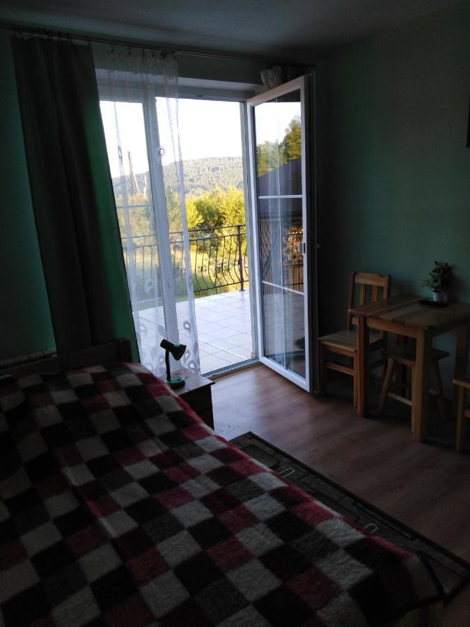 Przystan Laworta Apartment Ustrzyki Dolne Ngoại thất bức ảnh