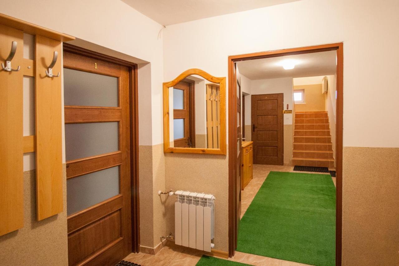 Przystan Laworta Apartment Ustrzyki Dolne Ngoại thất bức ảnh