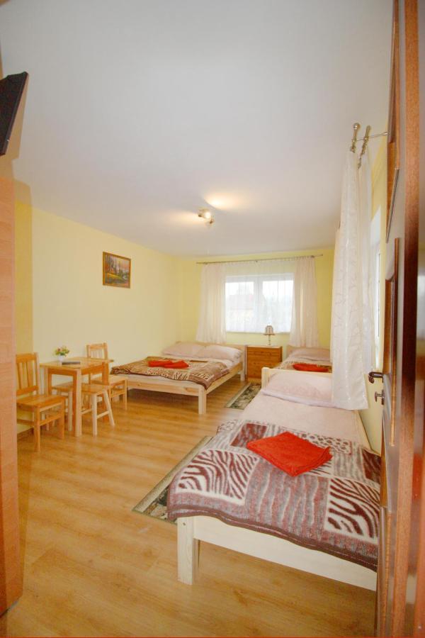 Przystan Laworta Apartment Ustrzyki Dolne Ngoại thất bức ảnh