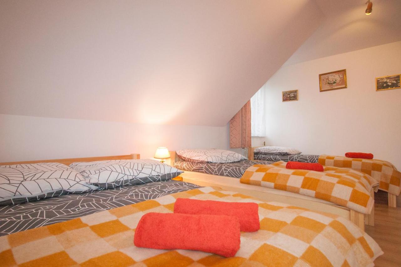 Przystan Laworta Apartment Ustrzyki Dolne Ngoại thất bức ảnh